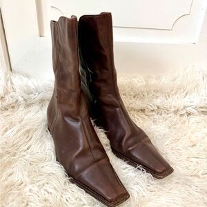 Elegant Brown Leather Women's Boots size 39